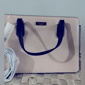 Beautiful Kate Spade bag with attachable strap